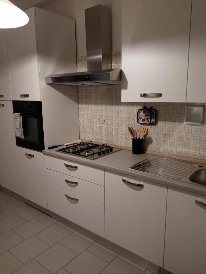 Sara Leilighet Fidenza Eksteriør bilde
